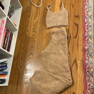 Skims teddy bear fuzzy jogger and bra set